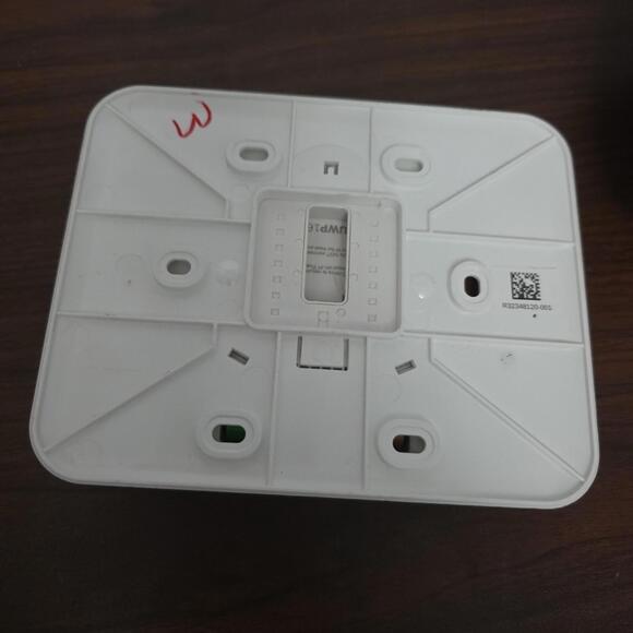 Honeywell T4 Pro Programmable Thermostat (TH4110U2005) G - Picture 2 of 3